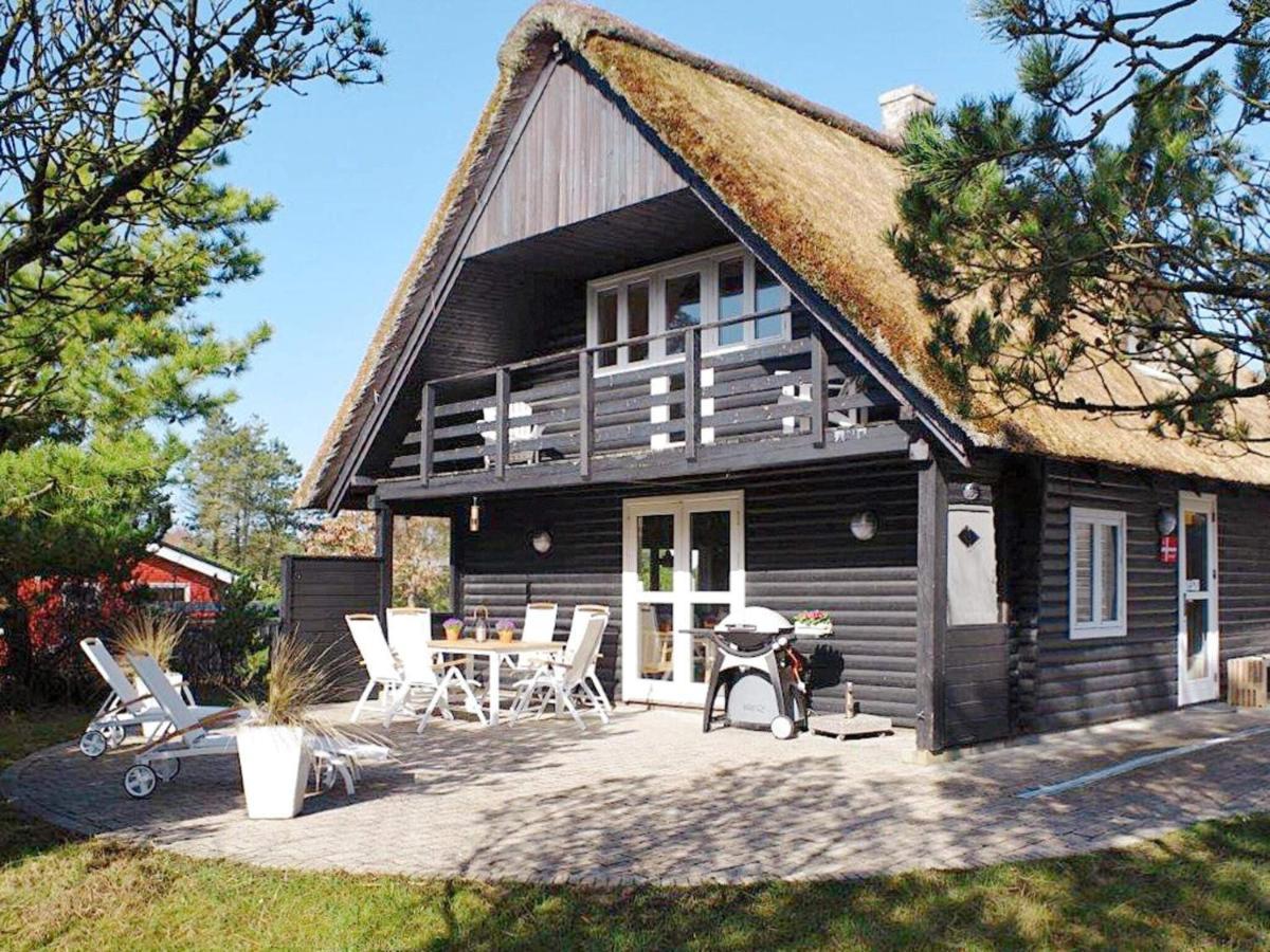 6 Person Holiday Home In R M Vesterhede Esterno foto