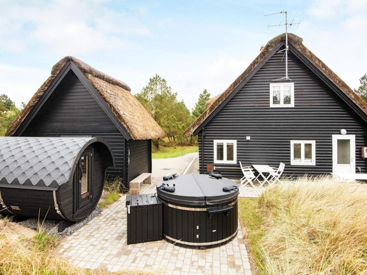 6 Person Holiday Home In R M Vesterhede Esterno foto