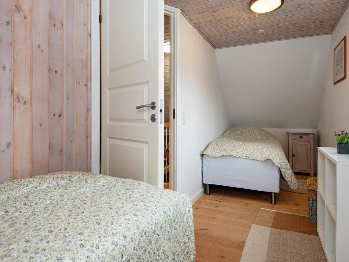 6 Person Holiday Home In R M Vesterhede Esterno foto