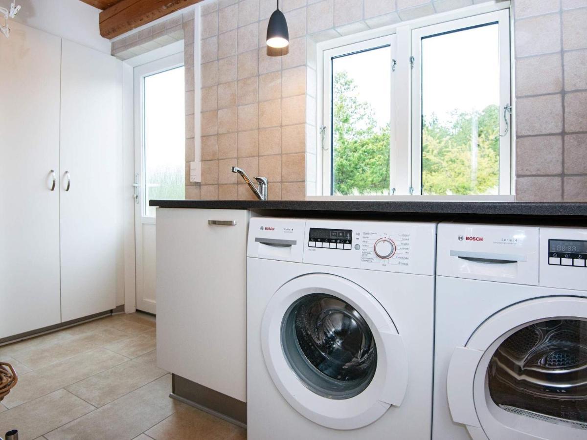 6 Person Holiday Home In R M Vesterhede Esterno foto